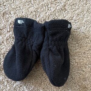 The North Face Kids Cozy Black Mittens